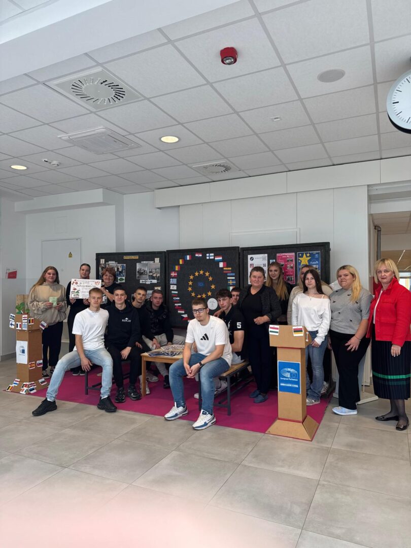 Naslovna fotografija (2)